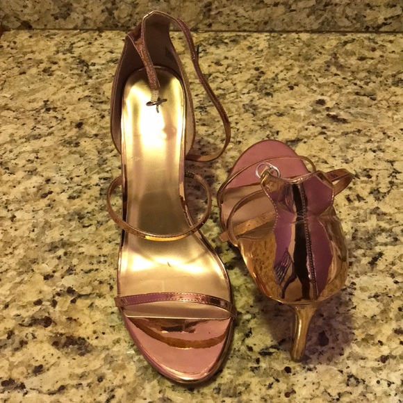 gold heels size 11 wide